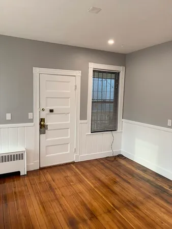 $3,350 | 165 Chestnut Avenue, Unit 3, Boston, MA 02130