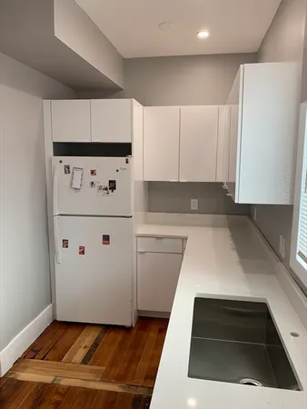 $3,350 | 165 Chestnut Avenue, Unit 3, Boston, MA 02130