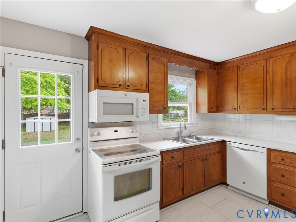9098 Mossy Brook Road Mechanicsville, VA 23116 - Photo 9 of 24