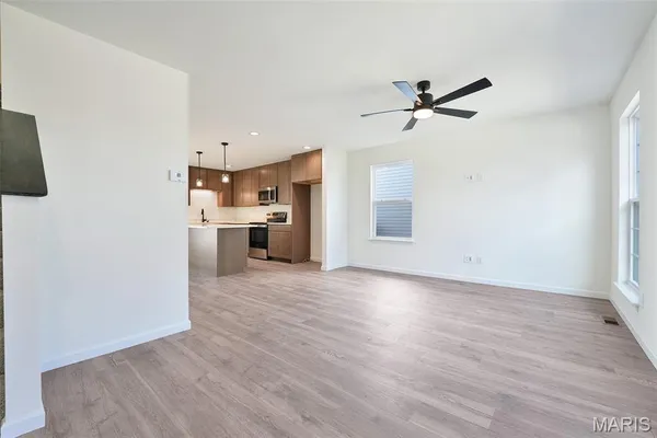 $309,900 | 409 Sunset Hollow Drive, Wentzville, MO 63385