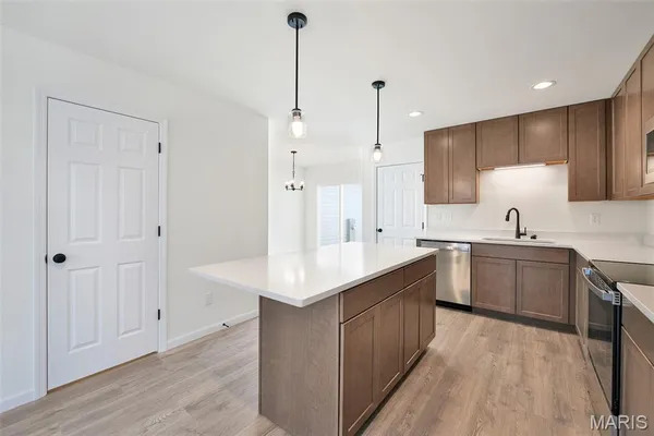 $309,900 | 409 Sunset Hollow Drive, Wentzville, MO 63385