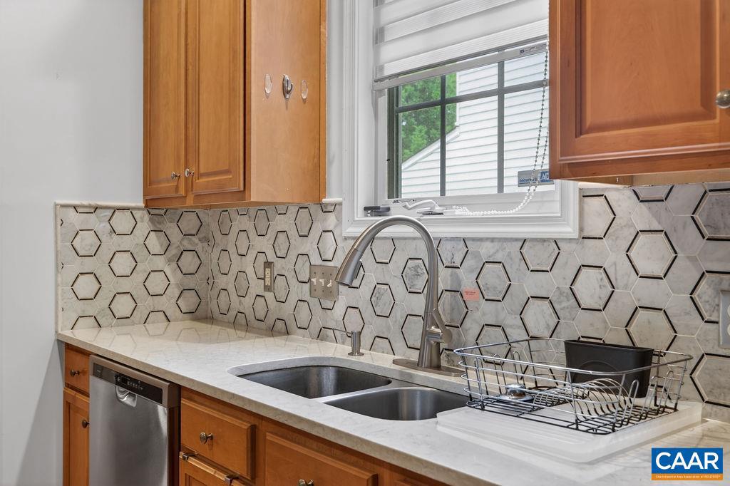 153 Deerwood Road Charlottesville, VA 22911 - Photo 18 of 44