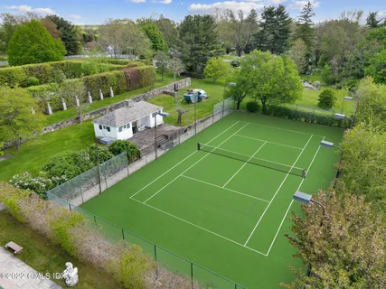 a view of a tennis court