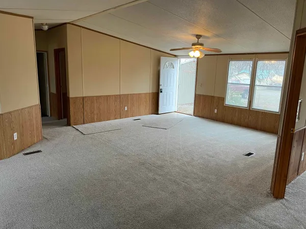 $60,000 | 300 Water Street, Severy, KS 67137