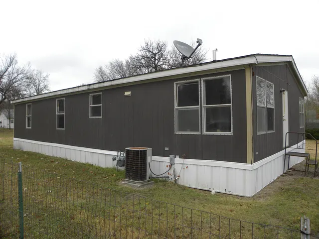 $60,000 | 300 Water Street, Severy, KS 67137