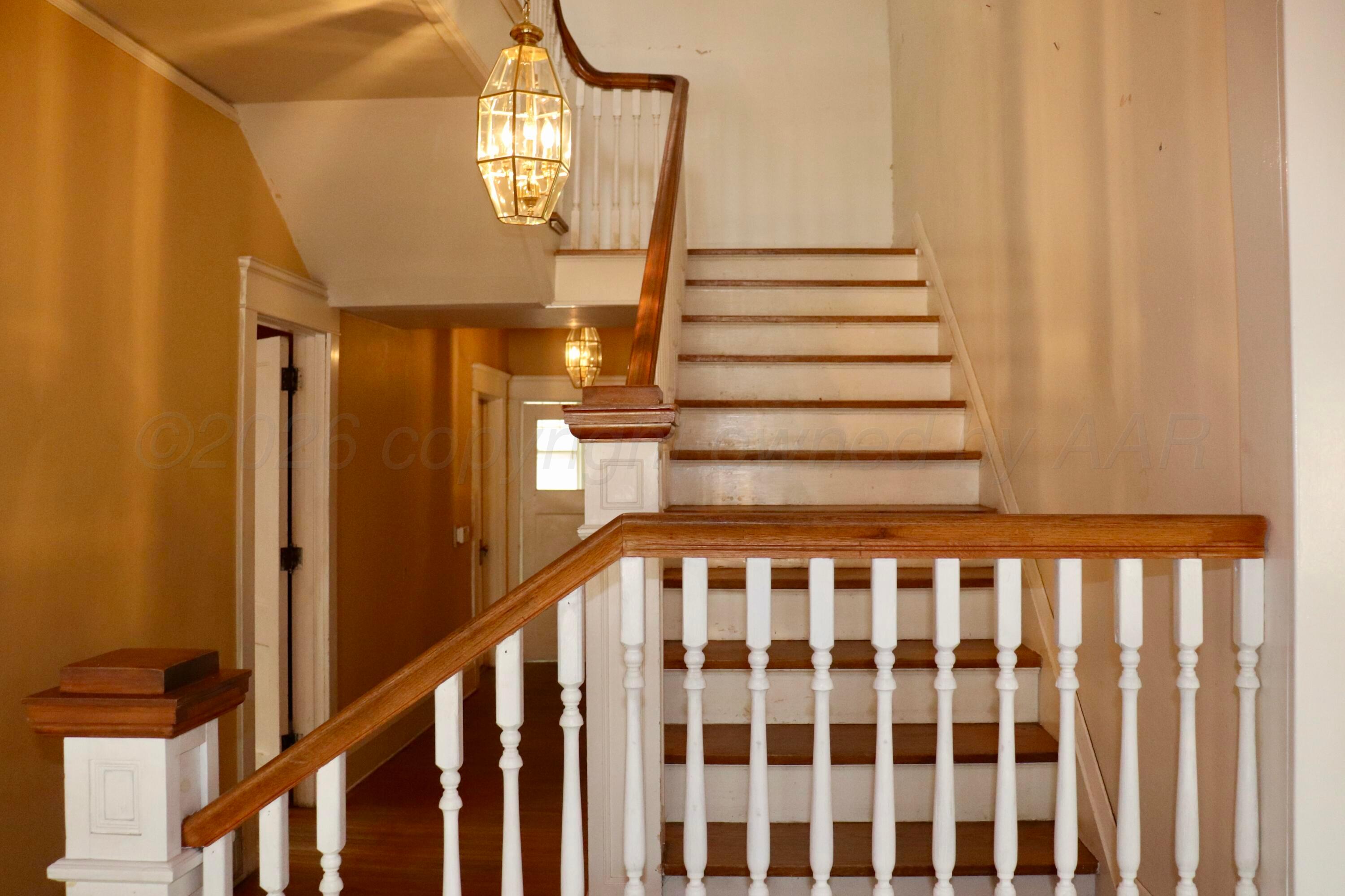 1912 South Tyler Street Amarillo, TX 79109 - Photo 27 of 74 amarillo-tx--historic-home-stairs