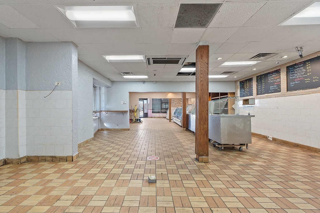 258-270 K Street Boston, MA 02127 - Photo 7 of 41