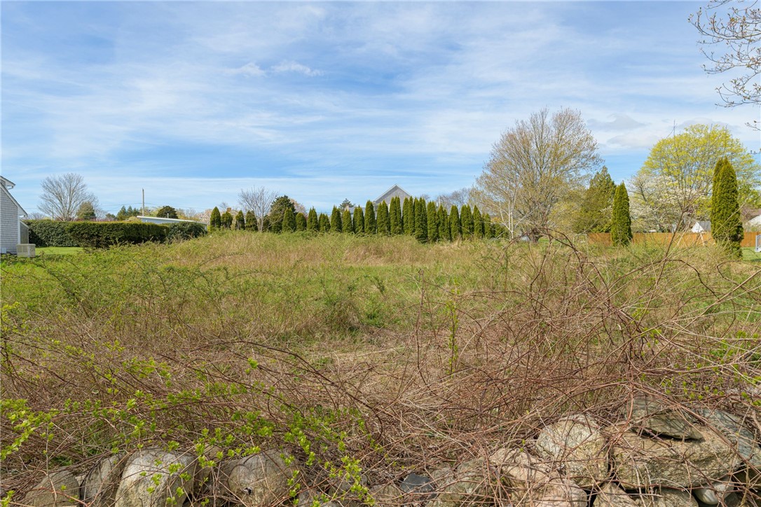 89 South Shore Road Little Compton, RI 02837 - Photo 11 of 38