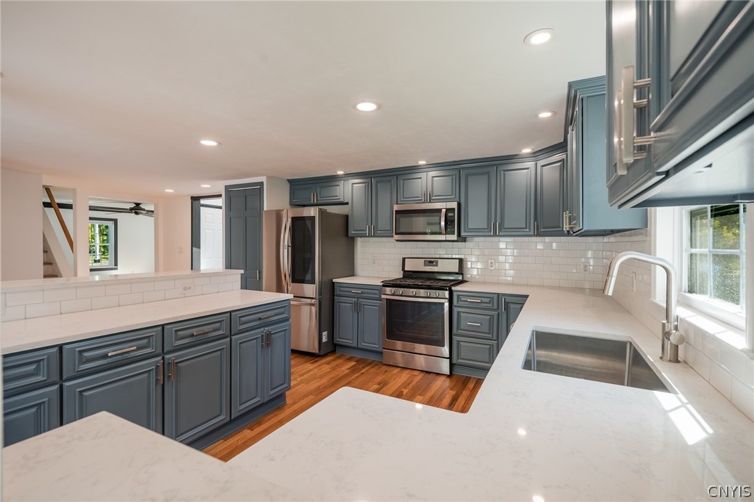 8403 Gaskin Road Clay, NY 13027 - Photo 13 of 36