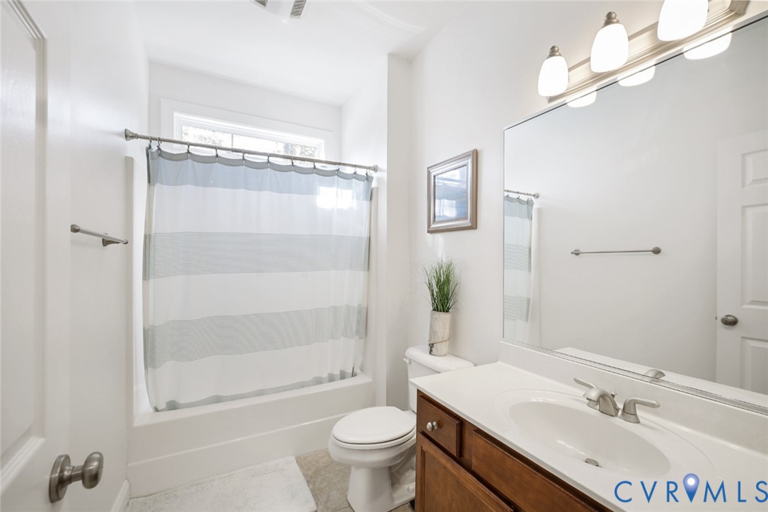 8901 First Branch Lane Chesterfield, VA 23838 - Photo 20 of 38 Hall bath, between Bedroom 2 and 3 w/ tub/ shower