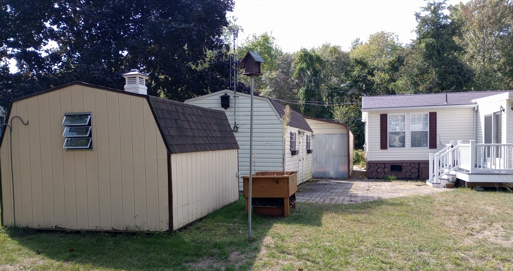 31 Edward Lane Barre, MA 01005 - Photo 7 of 27