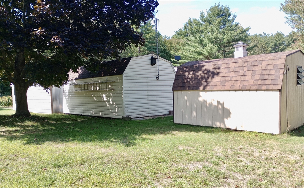 31 Edward Lane Barre, MA 01005 - Photo 9 of 27