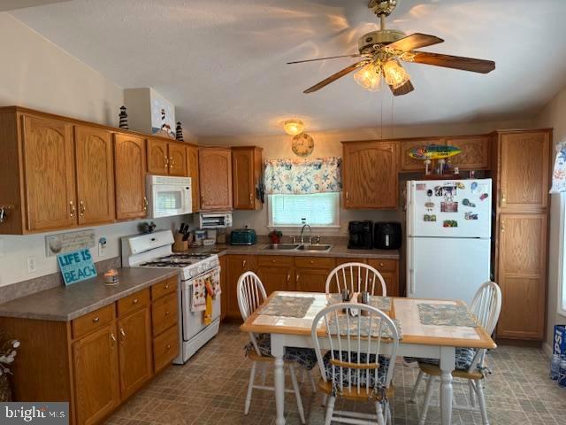 360 Timberline Circle Berlin, MD 21811 - Photo 21 of 37 Large Eat in Kitchen!