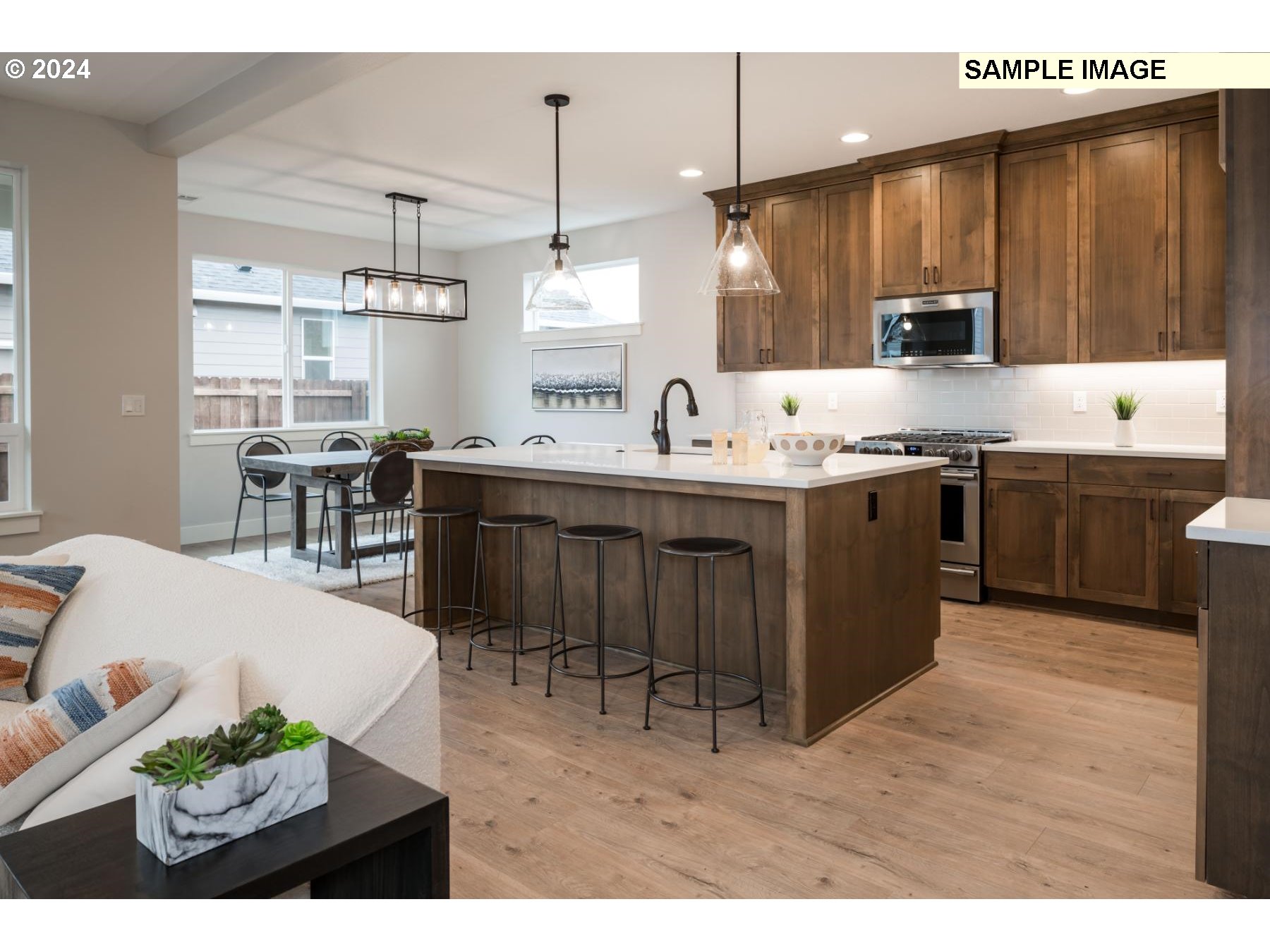 907 Northwest 178th Street Ridgefield, WA 98642 - Photo 5 of 9