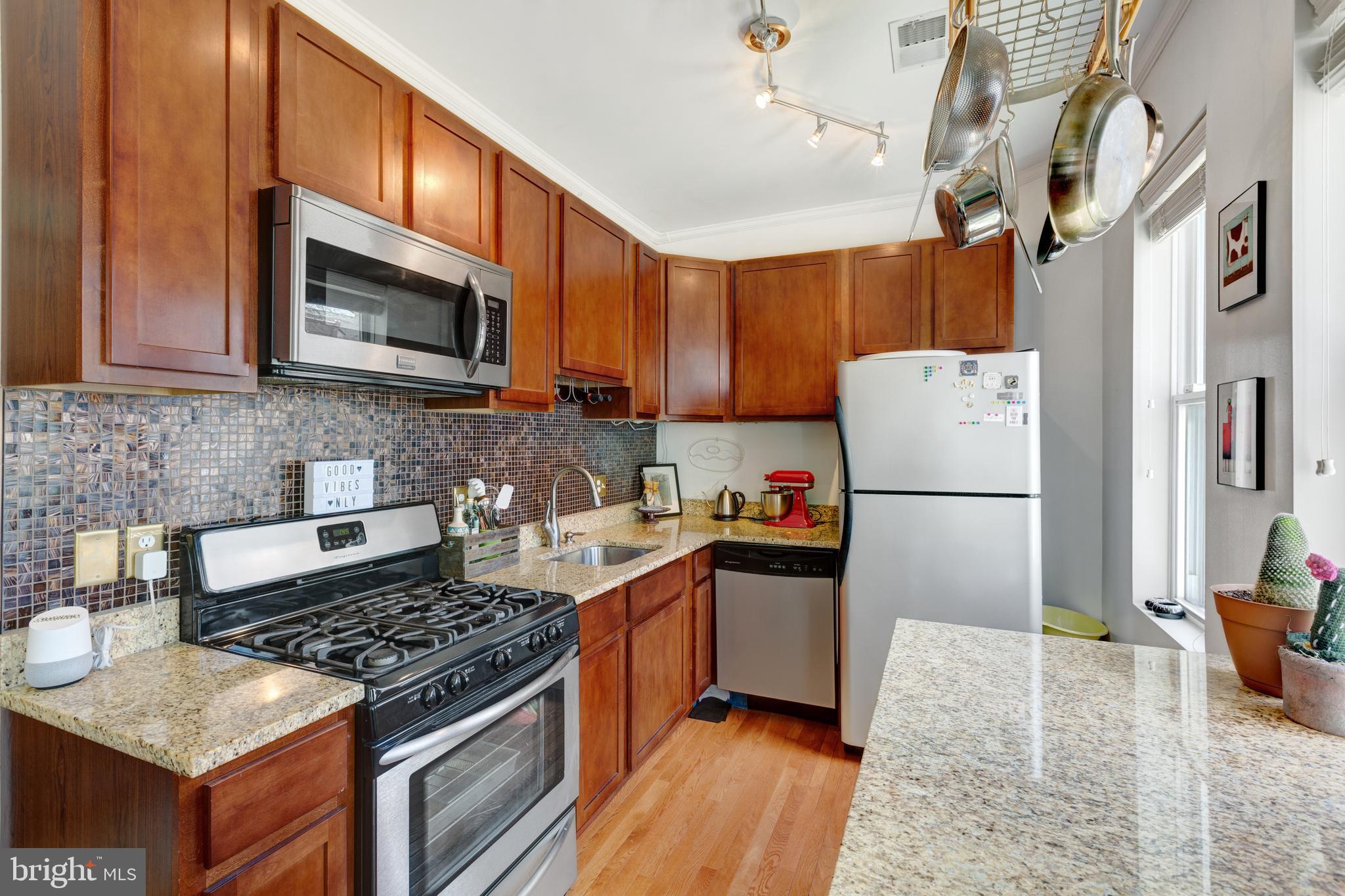 2 17th Street Southeast, Unit 108 Washington, DC 20003 - Photo 11 of 27