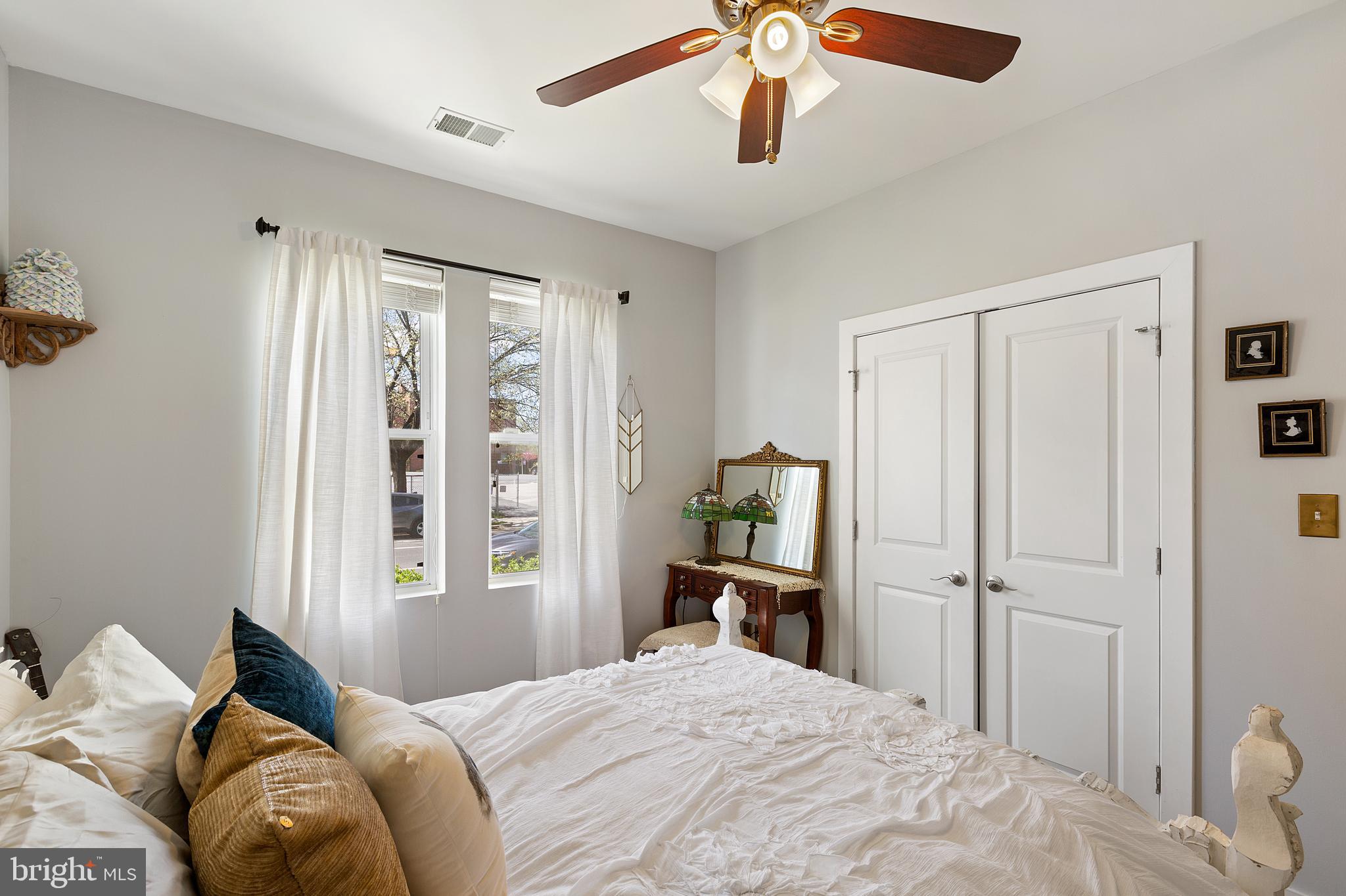 2 17th Street Southeast, Unit 108 Washington, DC 20003 - Photo 15 of 27