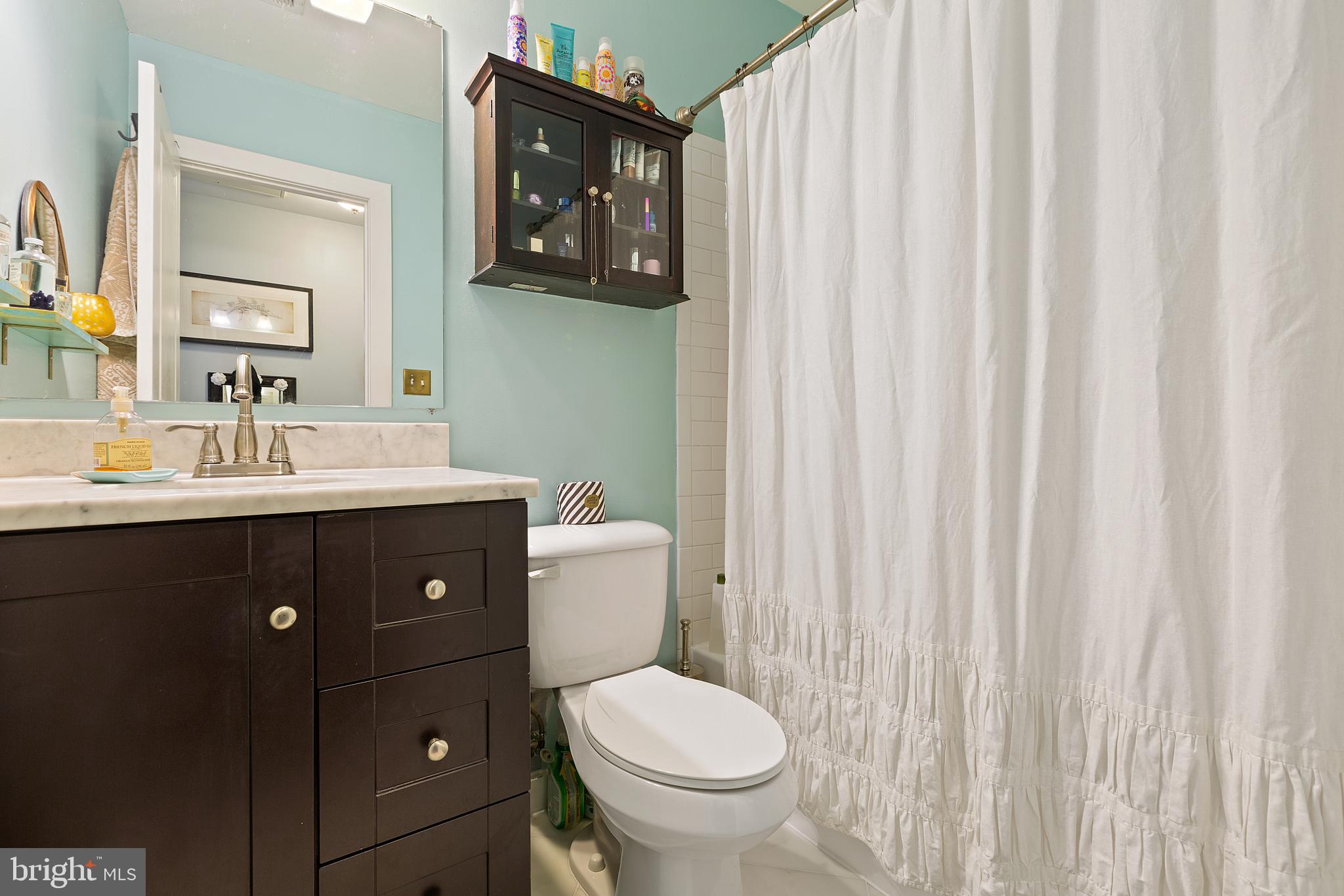 2 17th Street Southeast, Unit 108 Washington, DC 20003 - Photo 18 of 27