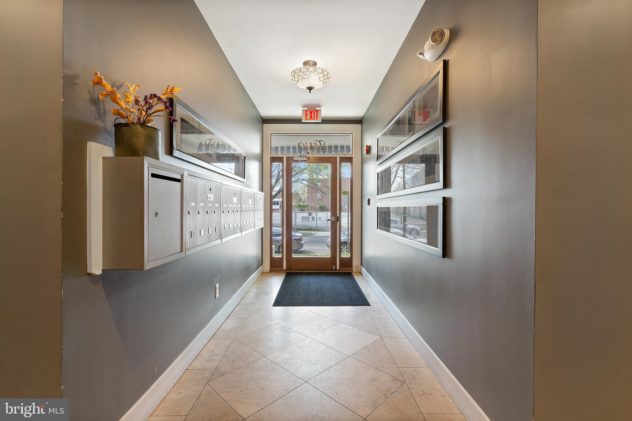 2 17th Street Southeast, Unit 108 Washington, DC 20003 - Photo 4 of 27