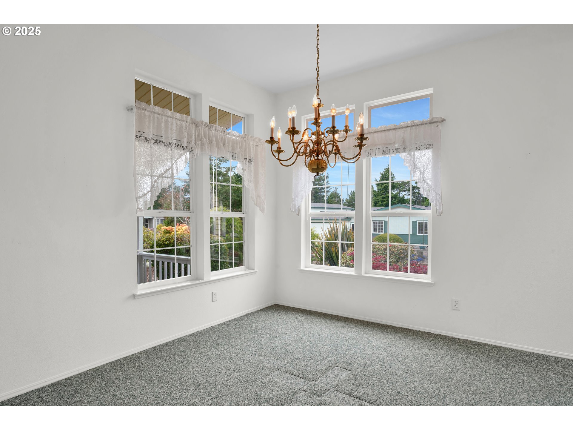 415 Sherwood Loop Florence, OR 97439 - Photo 11 of 41 Gallery Image 11