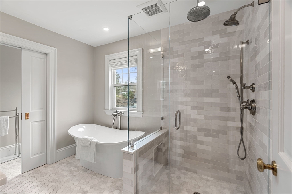 33 Berkeley Street Newton, MA 02465 - Photo 18 of 41