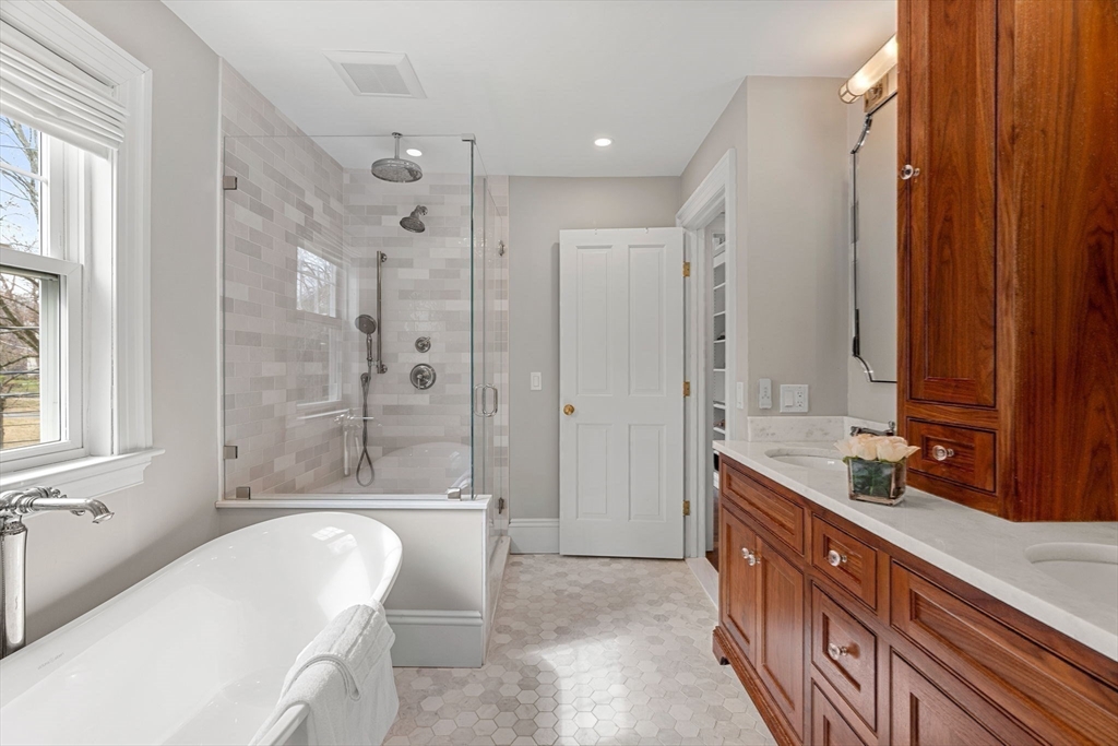 33 Berkeley Street Newton, MA 02465 - Photo 19 of 41