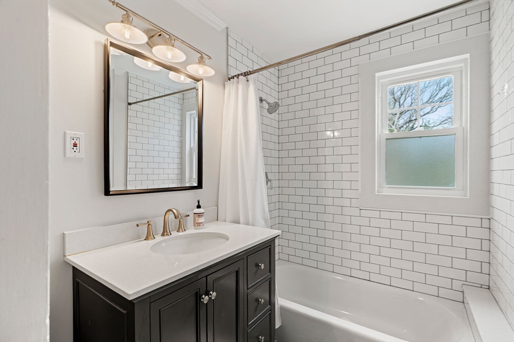 33 Berkeley Street Newton, MA 02465 - Photo 24 of 41