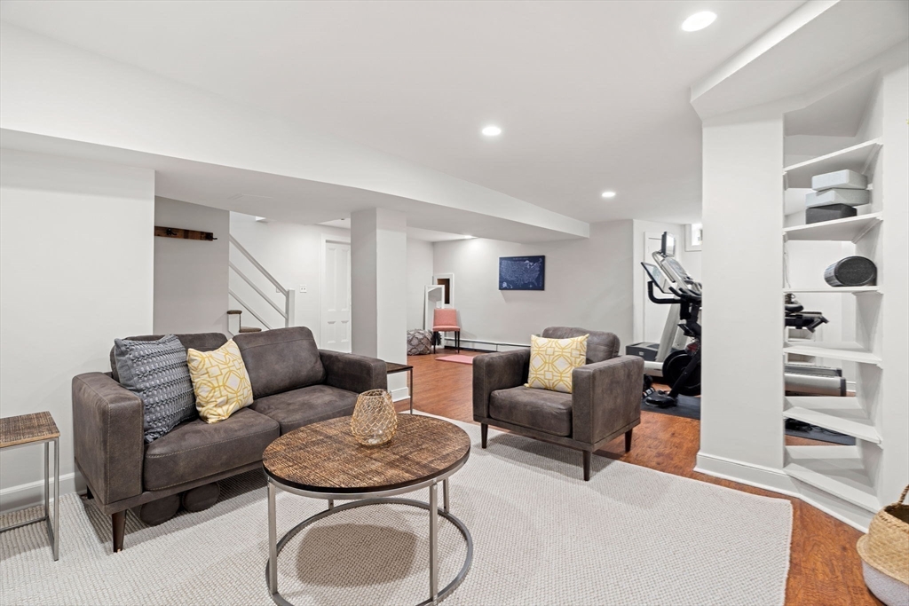 33 Berkeley Street Newton, MA 02465 - Photo 34 of 41