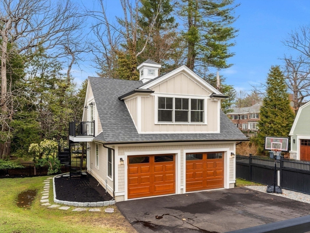 33 Berkeley Street Newton, MA 02465 - Photo 35 of 41