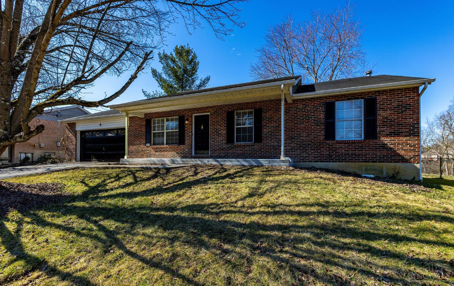 10493 West Mill Road Cincinnati, OH 45240 - Photo 1 of 65