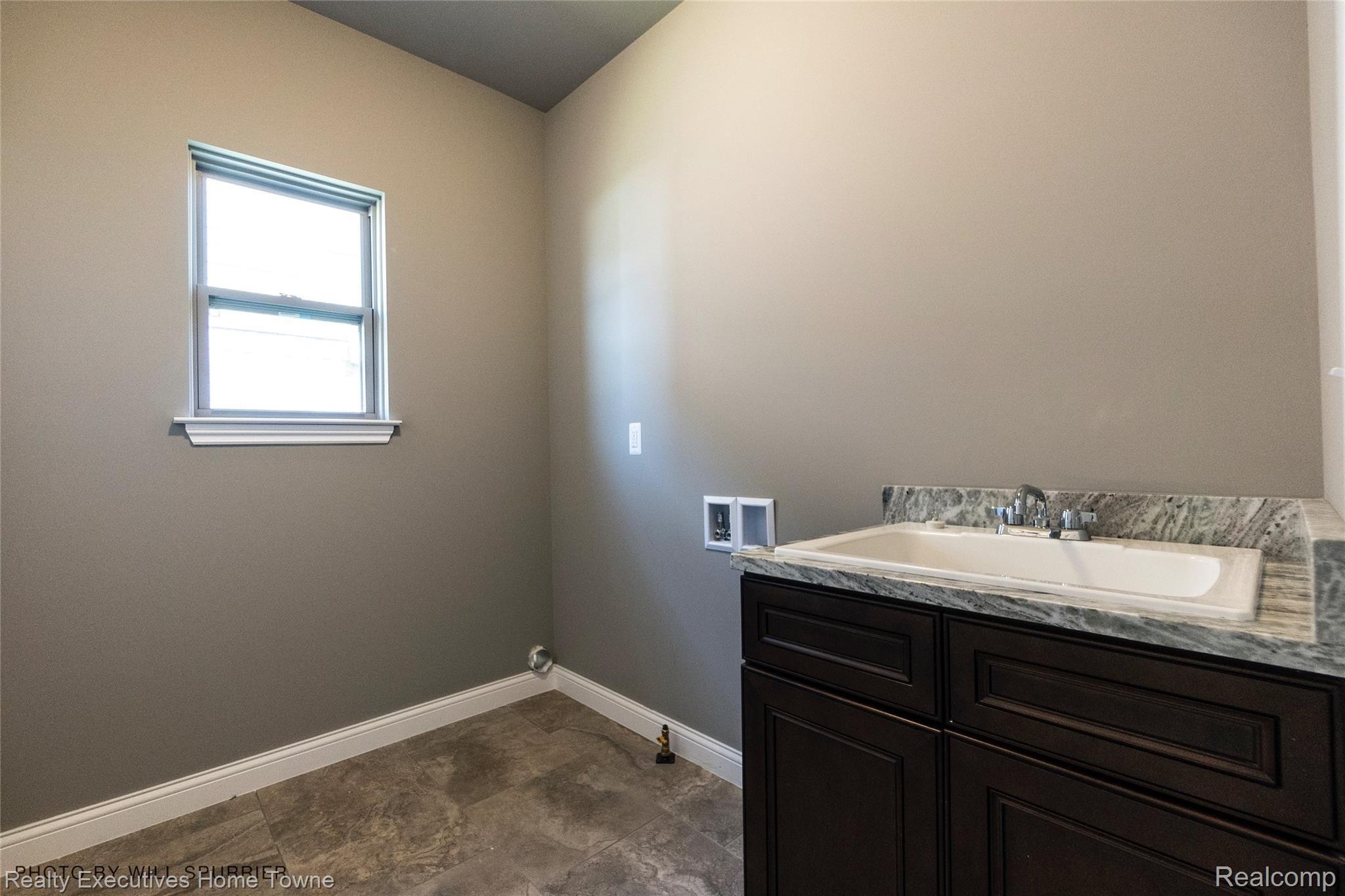 21982 Rivanna Drive Macomb, MI 48044 - Photo 22 of 22 LaundryRoom.jpg