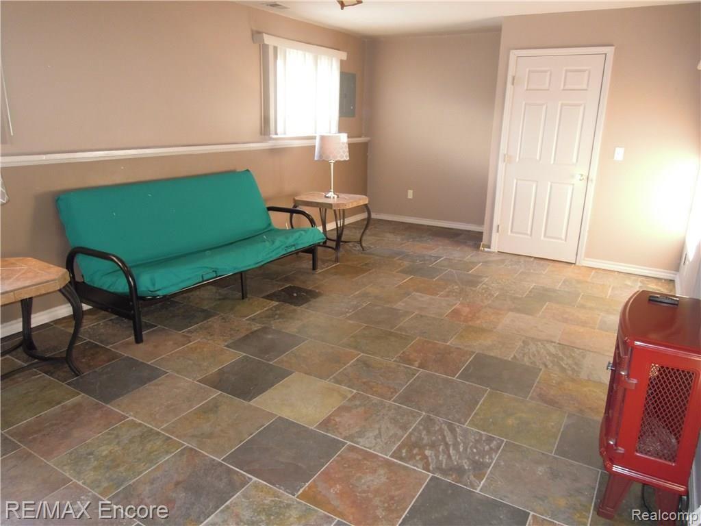 45411 Spagnuolo Road Macomb, MI 48044 - Photo 46 of 64 DSCN5273.JPG