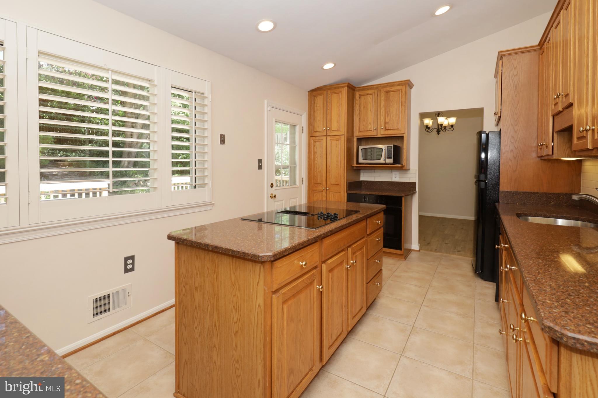 9063 Brook Ford Road Burke, VA 22015 - Photo 14 of 55