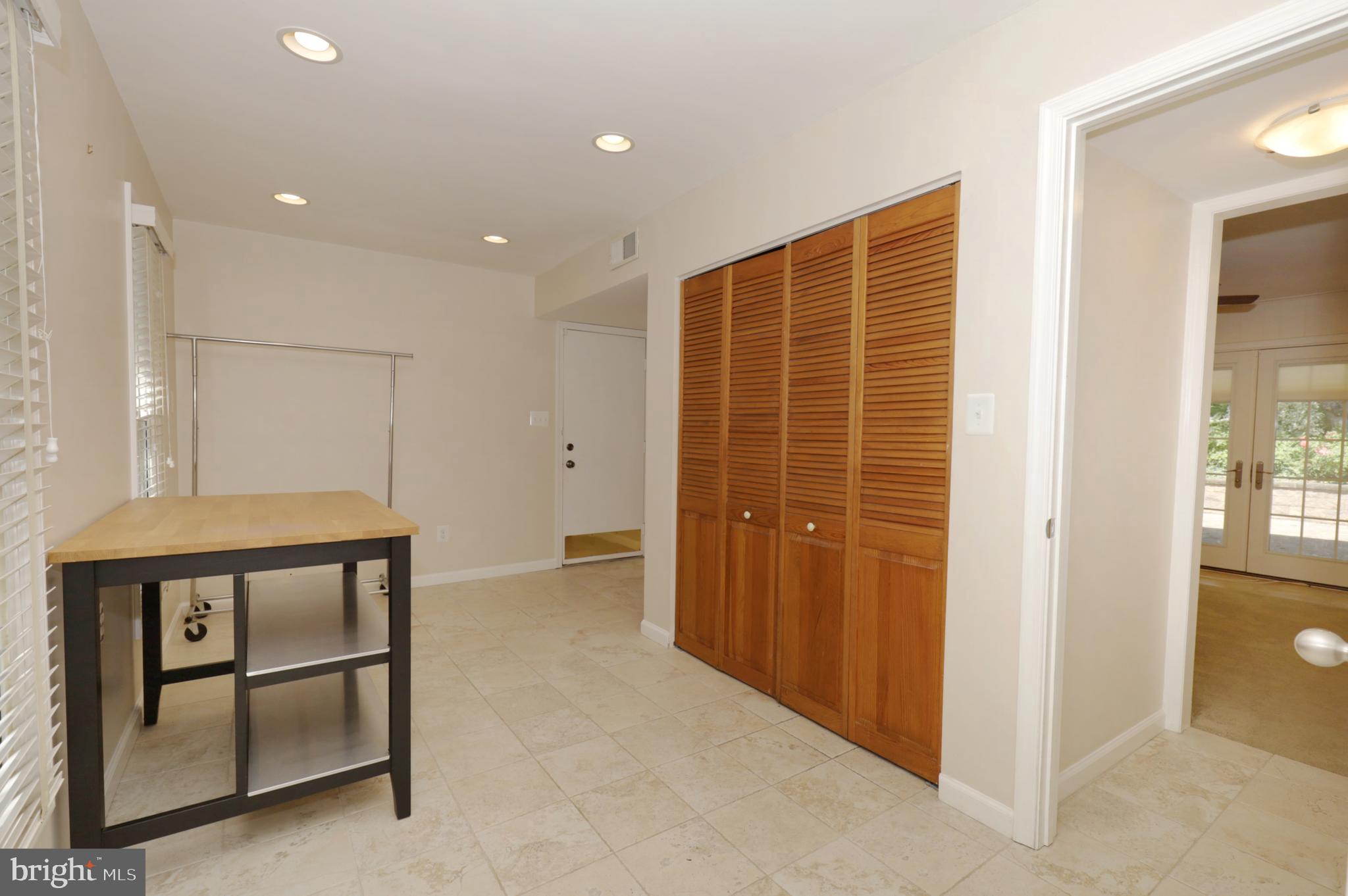 9063 Brook Ford Road Burke, VA 22015 - Photo 17 of 55
