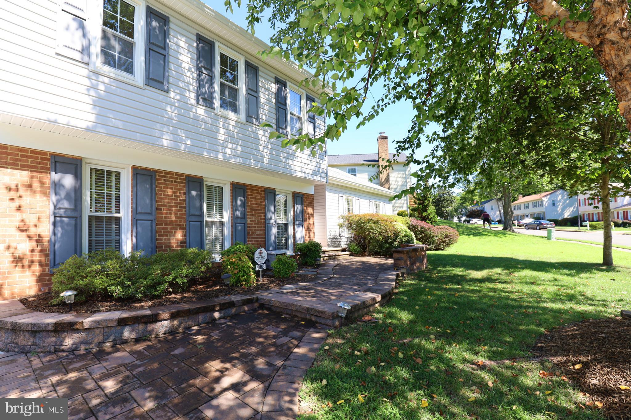 9063 Brook Ford Road Burke, VA 22015 - Photo 5 of 55