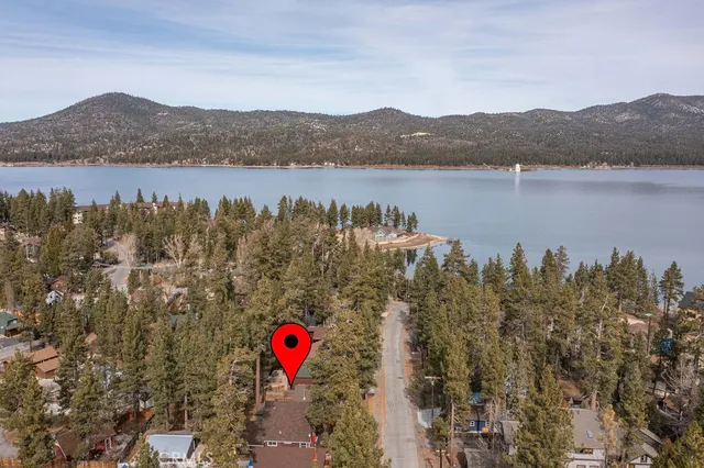 $699,999 | 332 Vista Big Bear Lake, Big Bear Lake, CA 92315