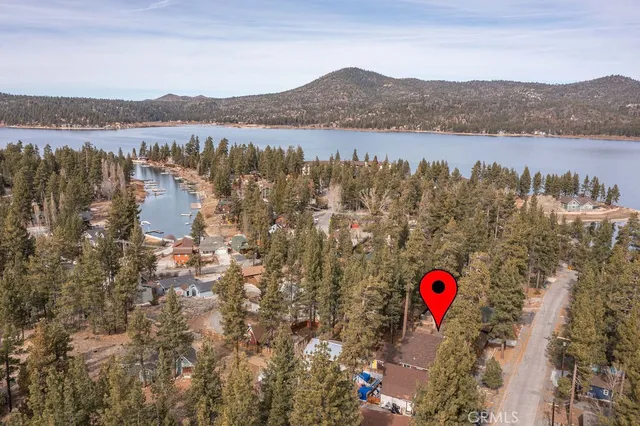 $699,999 | 332 Vista Big Bear Lake, Big Bear Lake, CA 92315