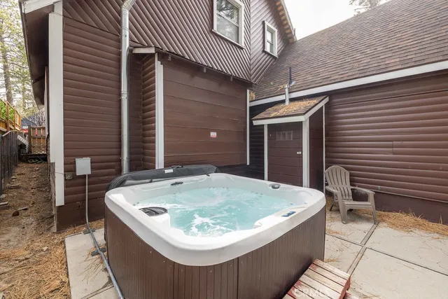 $699,999 | 332 Vista Big Bear Lake, Big Bear Lake, CA 92315