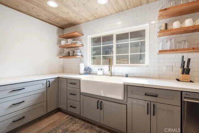 $699,999 | 332 Vista Big Bear Lake, Big Bear Lake, CA 92315