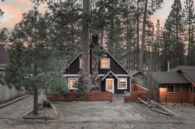 $699,999 | 332 Vista Big Bear Lake, Big Bear Lake, CA 92315