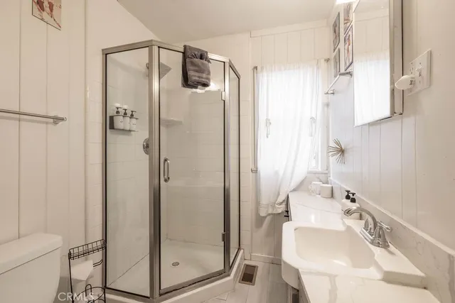 $699,999 | 332 Vista Big Bear Lake, Big Bear Lake, CA 92315