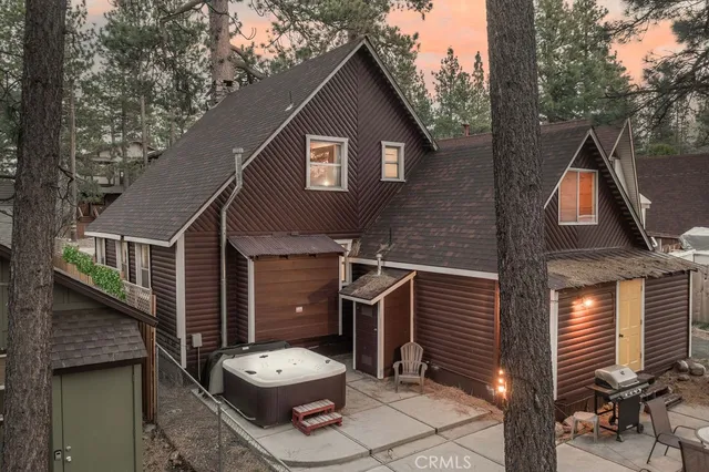 $699,999 | 332 Vista Big Bear Lake, Big Bear Lake, CA 92315