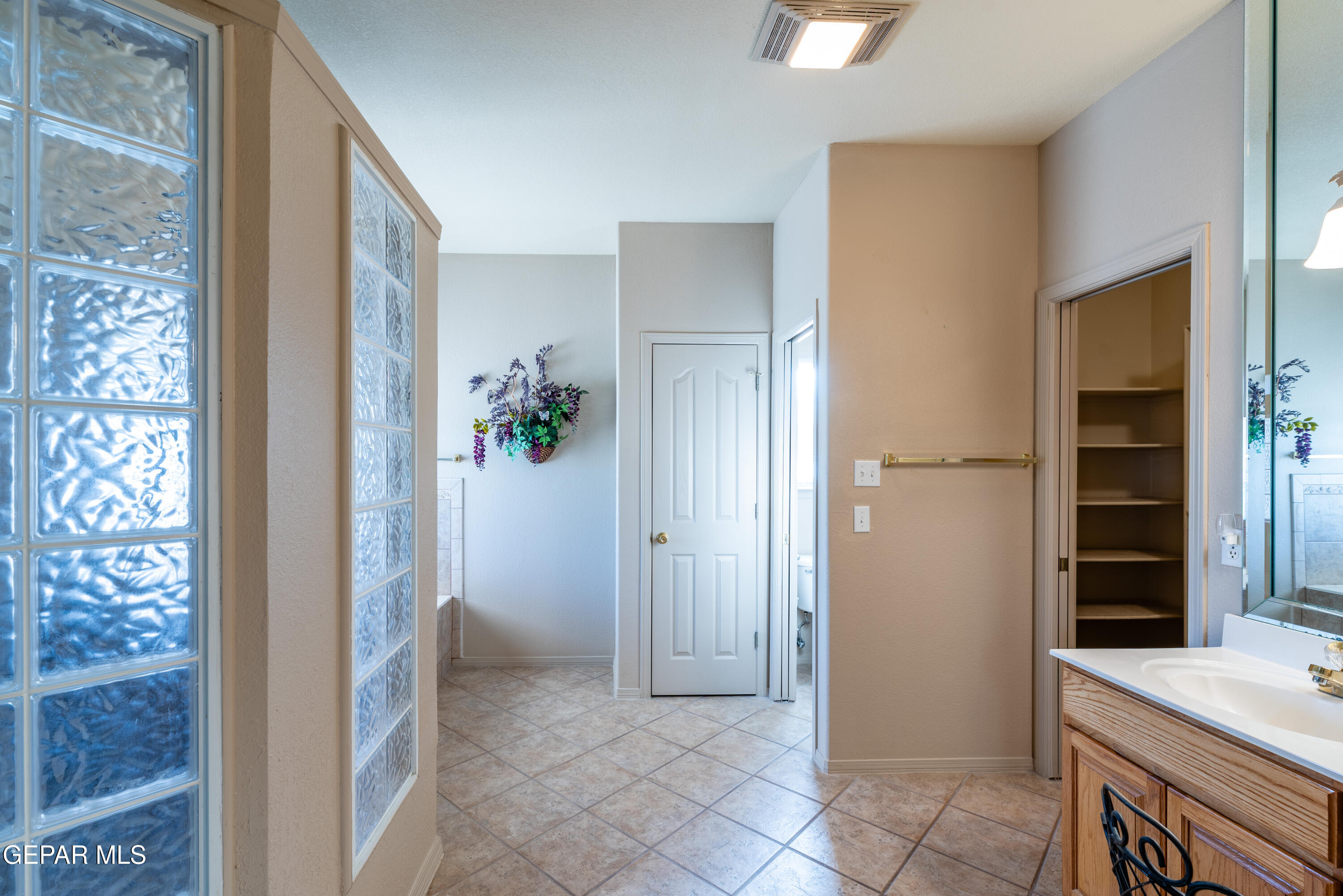 6701 Pearl Ridge Drive El Paso, TX 79912 - Photo 12 of 32 Pearl Ridge 6701-13