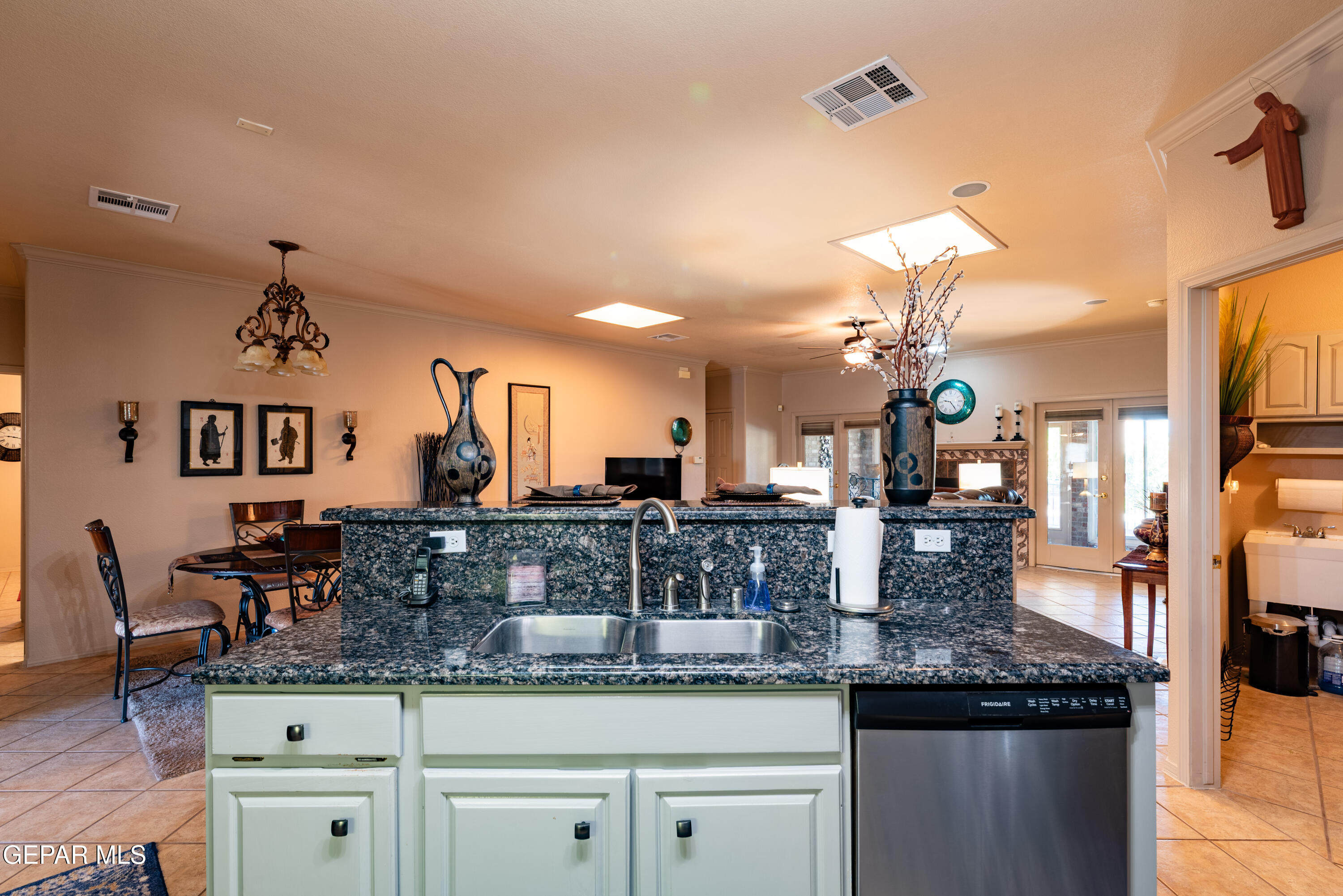 6701 Pearl Ridge Drive El Paso, TX 79912 - Photo 8 of 32 Pearl Ridge 6701-7