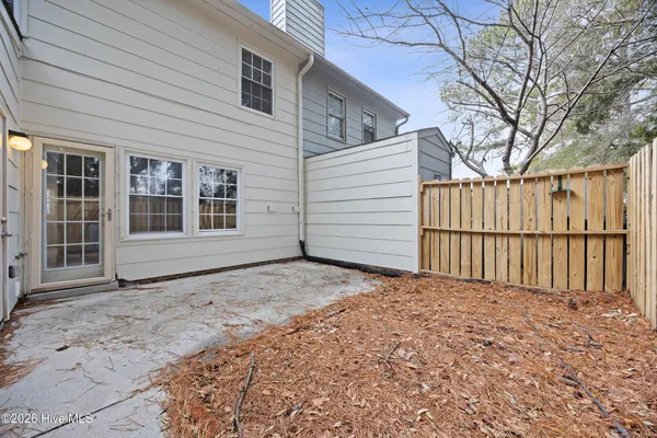 $1,900 | 4905 Pompano Court, Wilmington, NC 28403