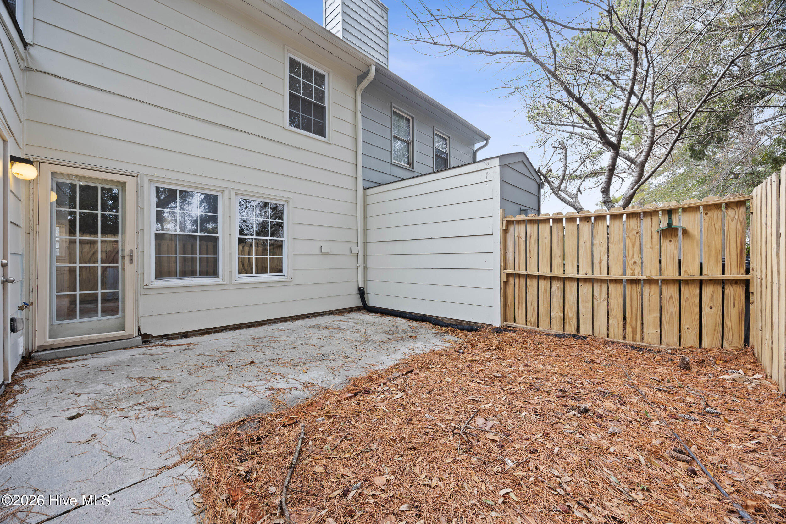 4905 Pompano Court Wilmington, NC 28403 - Photo 29 of 31 33_back exterior