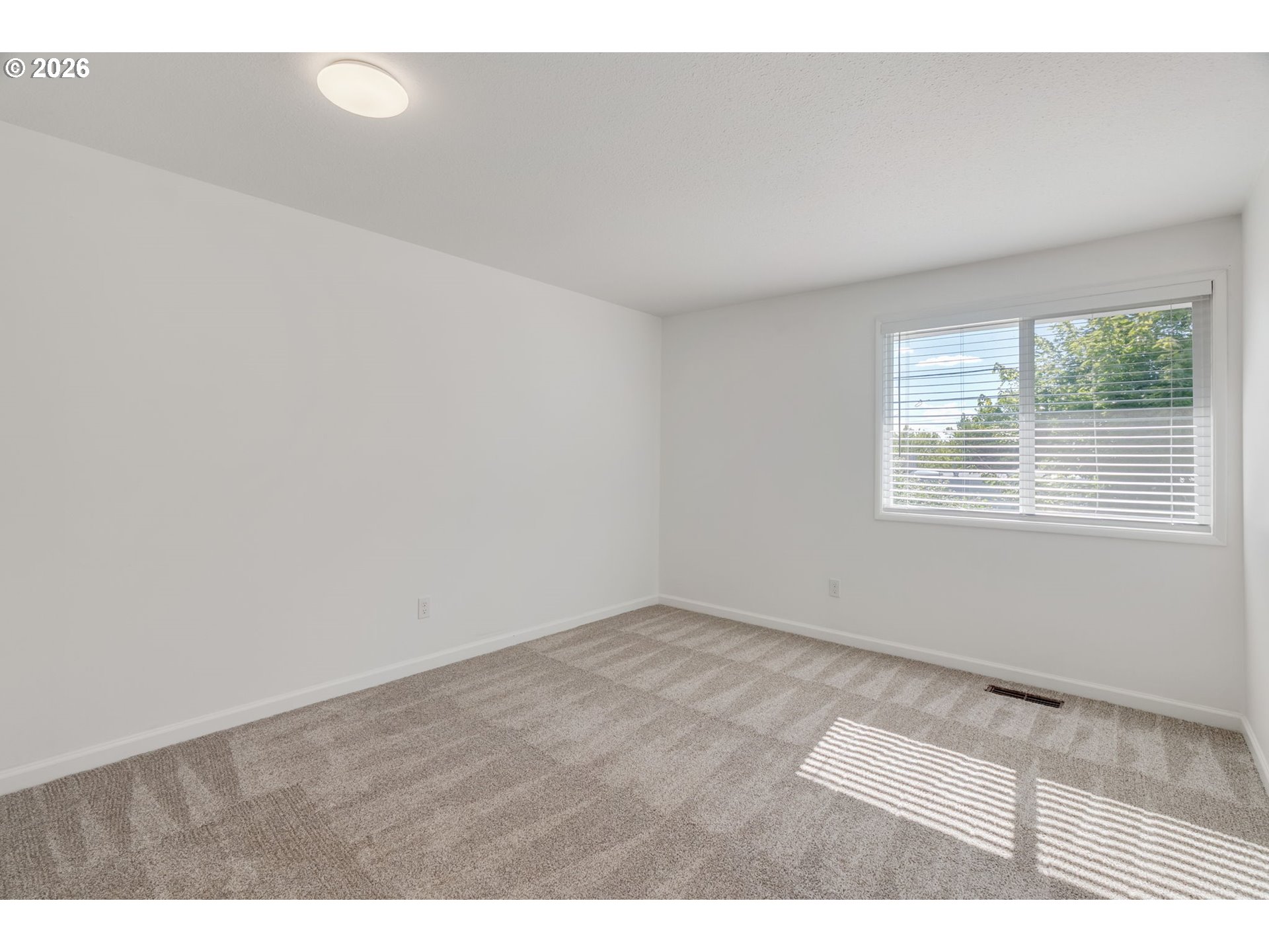 6255 Southwest Elm Avenue Beaverton, OR 97005 - Photo 30 of 48