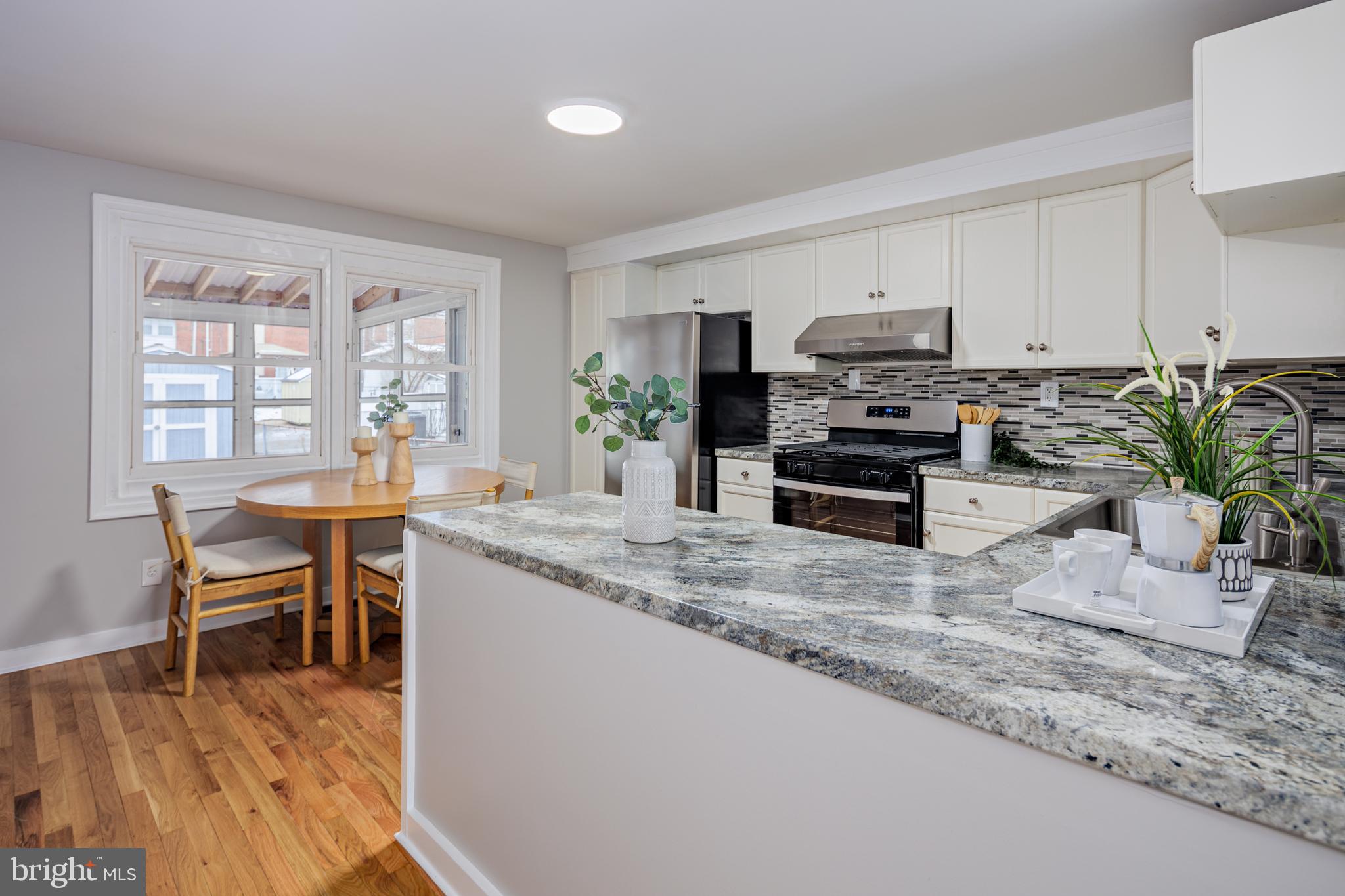 8037 Lansdale Road Baltimore, MD 21224 - Photo 9 of 38 Gallery Image 9