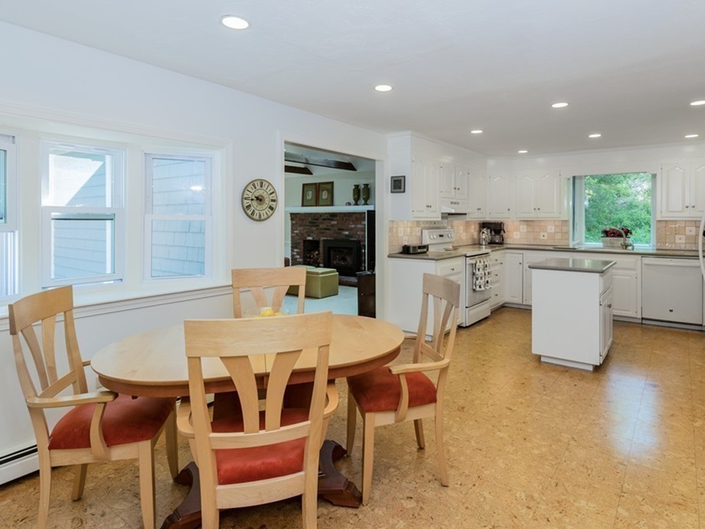 27 Shrine Road Norwell, MA 02061 - Photo 7 of 25 Gallery Image 7