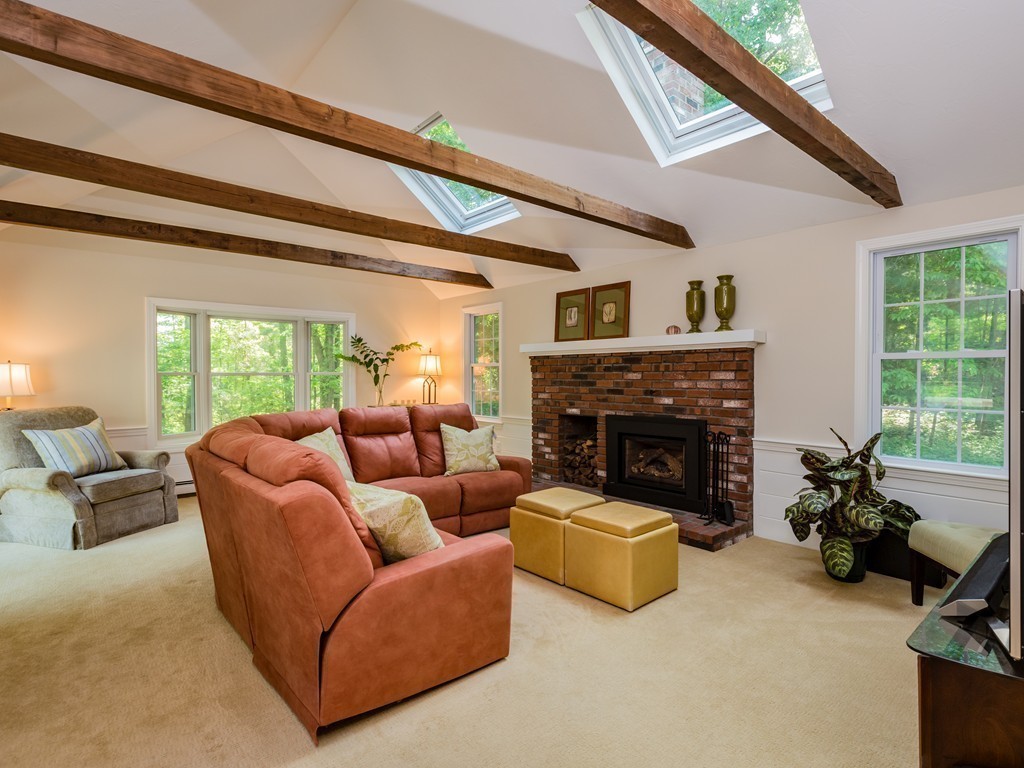 27 Shrine Road Norwell, MA 02061 - Photo 8 of 25 Gallery Image 8