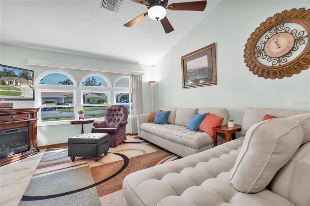 18809 Parade Road Hudson, FL 34667 - Photo 4 of 37